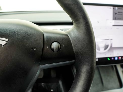 Used 2023 Tesla Model 3 Standard Range RWD image 28