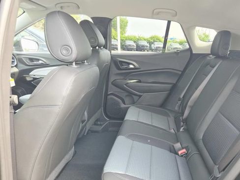 New 2026 Chevrolet Trax LT w/ Driver Confidence Package FWD image 9