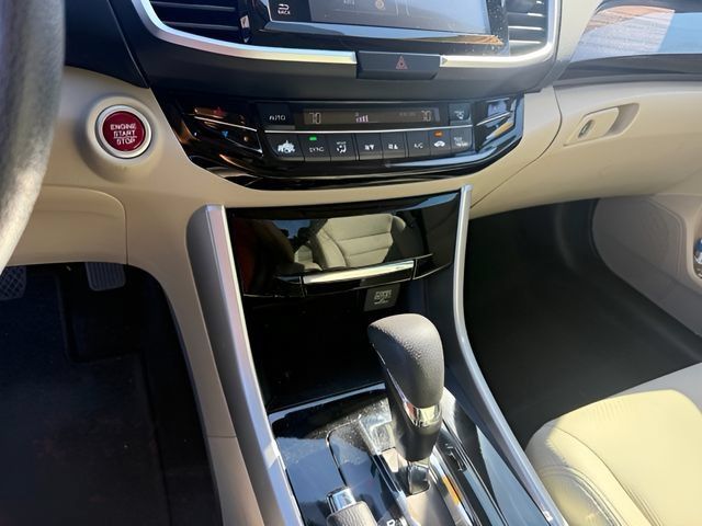 Used 2016 Honda Accord EX image 16