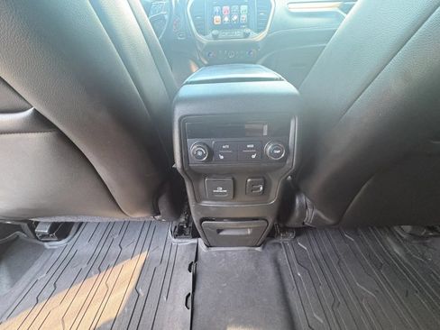Used 2017 GMC Acadia Denali AWD/4WD image 20