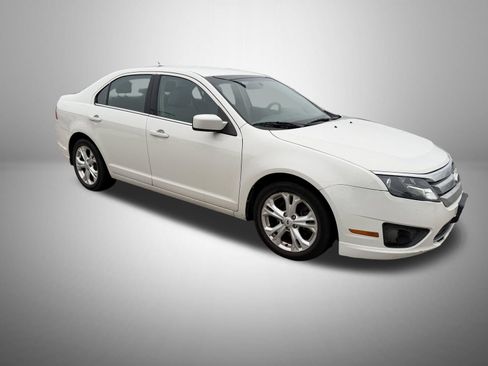 Used 2012 Ford Fusion SE FWD image 4