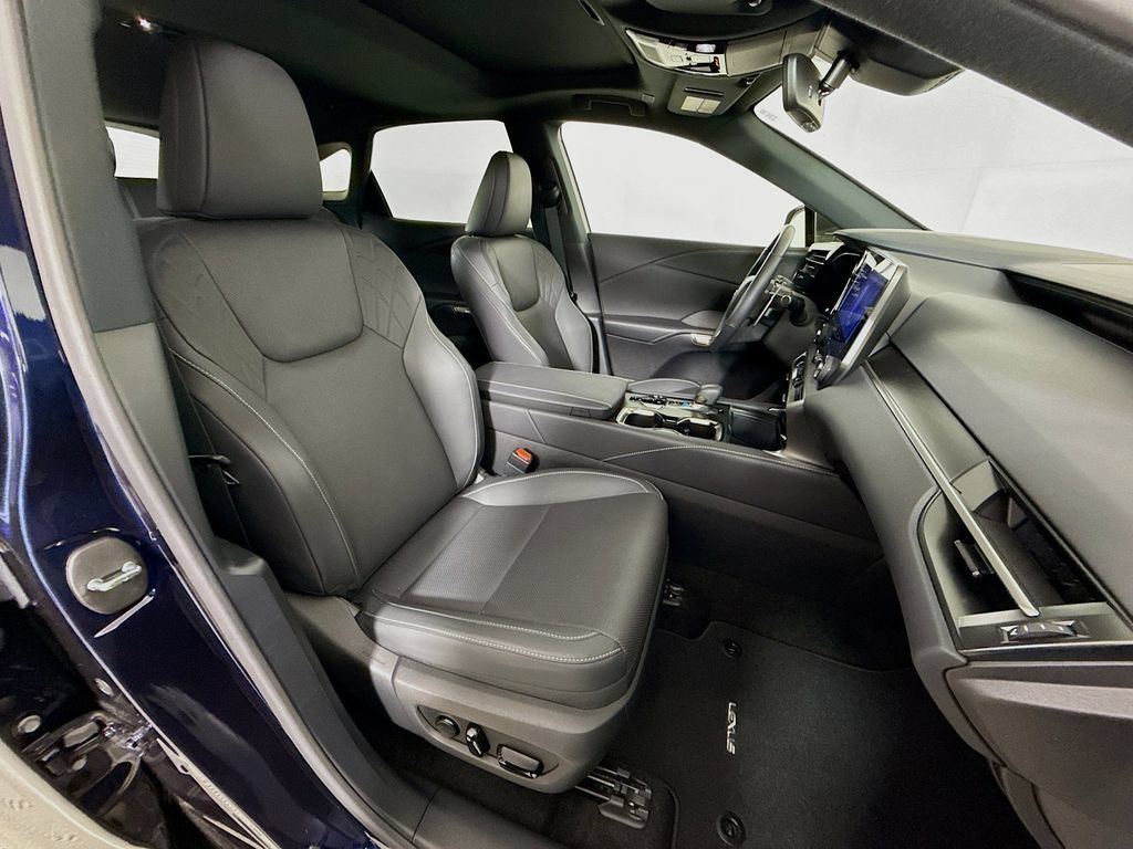 Certified 2024 Lexus RX 350 Premium w/ Accessory Package (Z1) FWD image 30