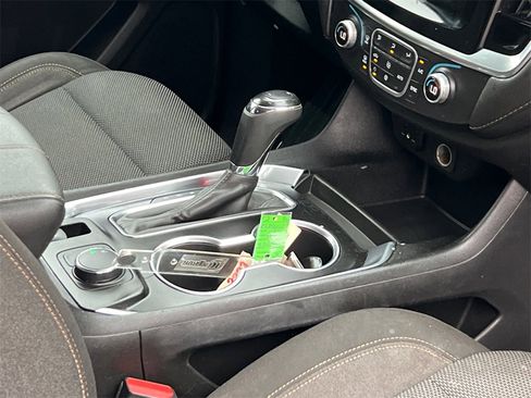 Used 2019 Chevrolet Traverse LS image 10