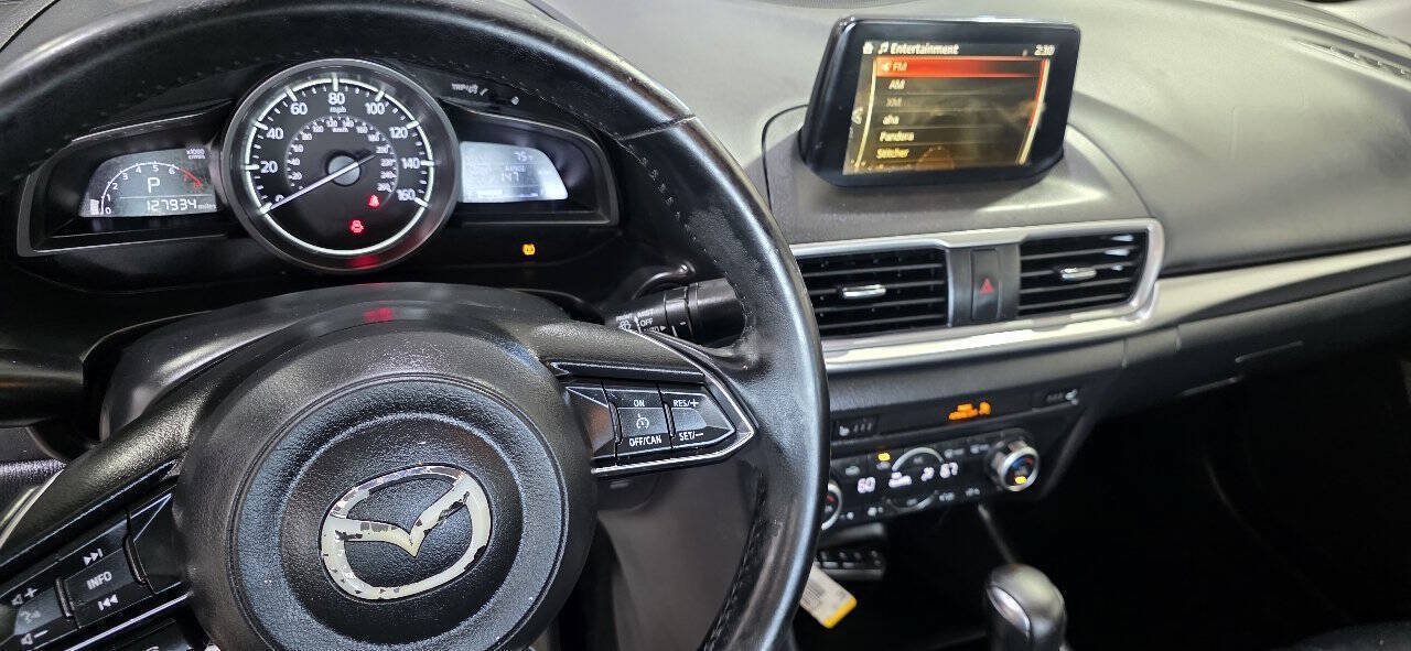 Used 2017 MAZDA MAZDA3 Touring FWD image 9