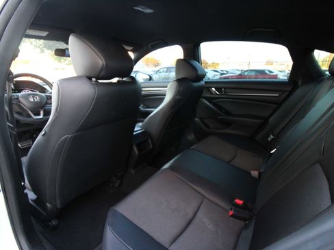 Used 2018 Honda Accord Sport image 34