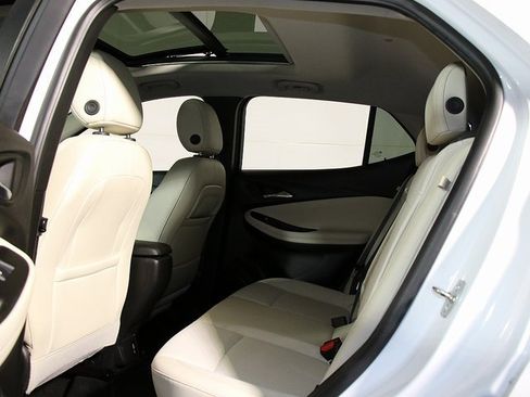 Used 2020 Buick Encore GX Select w/ Experience Buick Package image 14