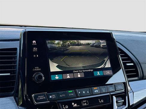Used 2023 Honda Odyssey Elite image 14