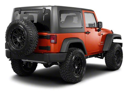Used 2010 Jeep Wrangler Sahara AWD/4WD image 5