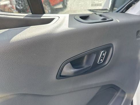 New 2026 Ford Transit 250 148 Medium Roof w/ Load Area Protection Package RWD image 13