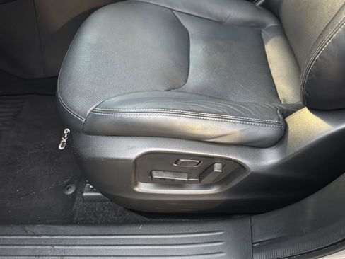 Used 2023 MAZDA CX-9 Touring image 29