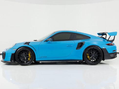 Used 2018 Porsche 911 GT2 RS RWD image 6
