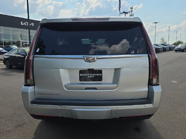 Used 2020 Cadillac Escalade ESV Luxury AWD/4WD image 4