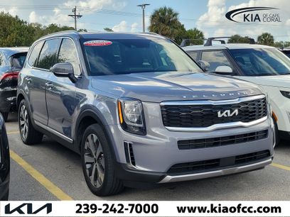 Used 2022 Kia Telluride EX w/ EX Premium Package