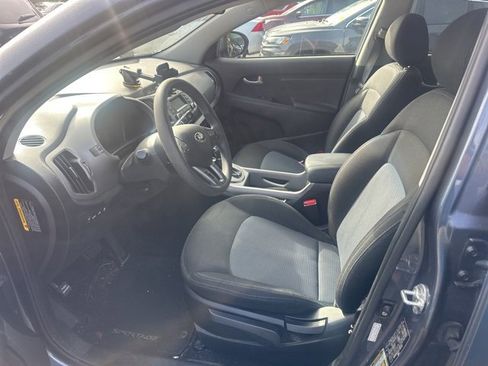 Used 2016 Kia Sportage LX image 14