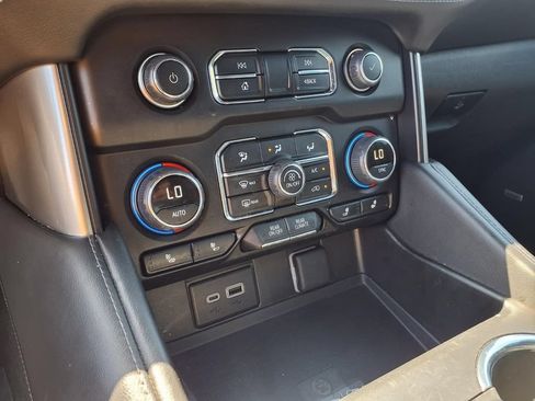 Used 2024 Chevrolet Tahoe LT AWD/4WD image 7