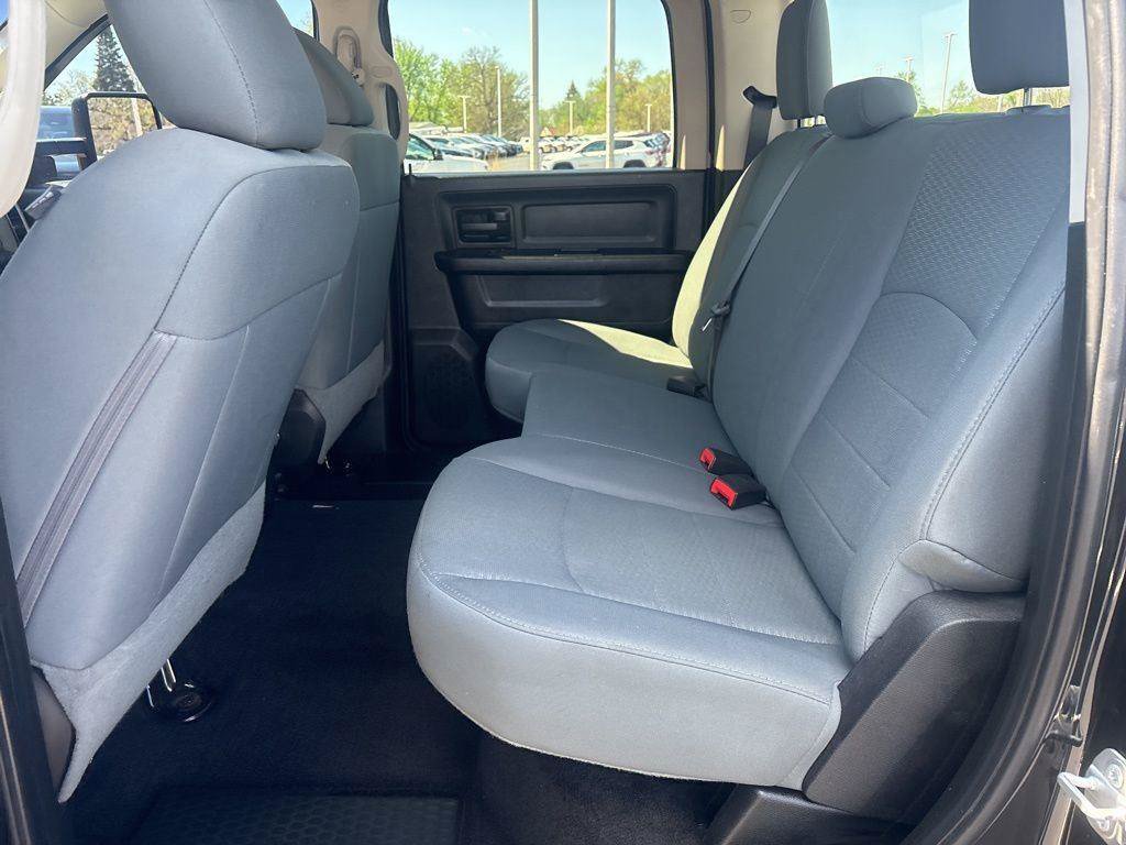 Used 2016 RAM 3500 Tradesman w/ Chrome Appearance Group AWD/4WD image 10