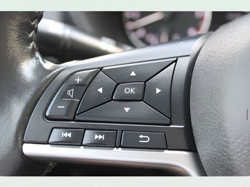 Used 2023 Nissan Sentra SV image 27