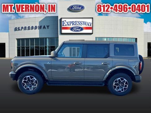 Used 2025 Ford Bronco Outer Banks image 10