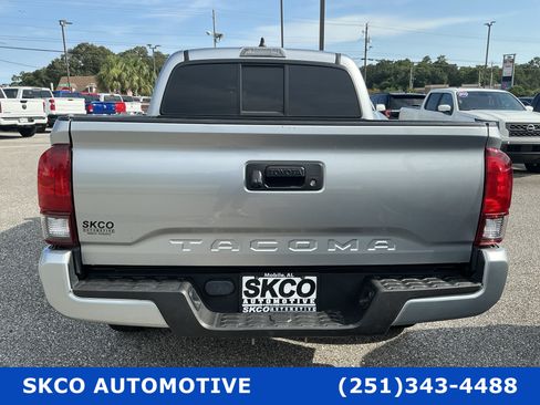 Used 2022 Toyota Tacoma SR w/ SR Convenience Package RWD image 4