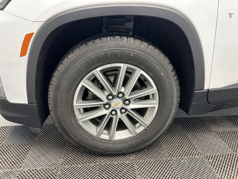 Certified 2023 Chevrolet Traverse LT w/ LPO, Floor Liner Package AWD/4WD image 12