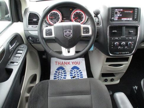 Used 2017 Dodge Grand Caravan SE w/ Power Window Group image 10