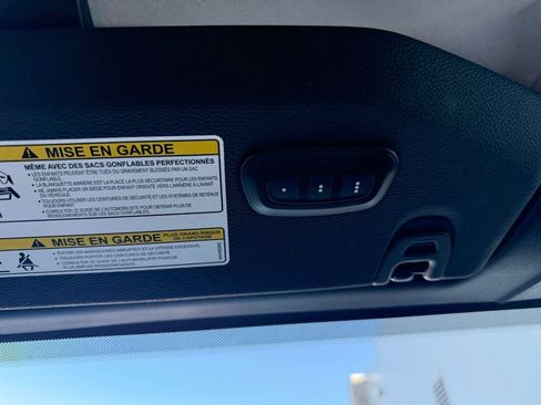 Used 2022 Jeep Gladiator Sport image 9