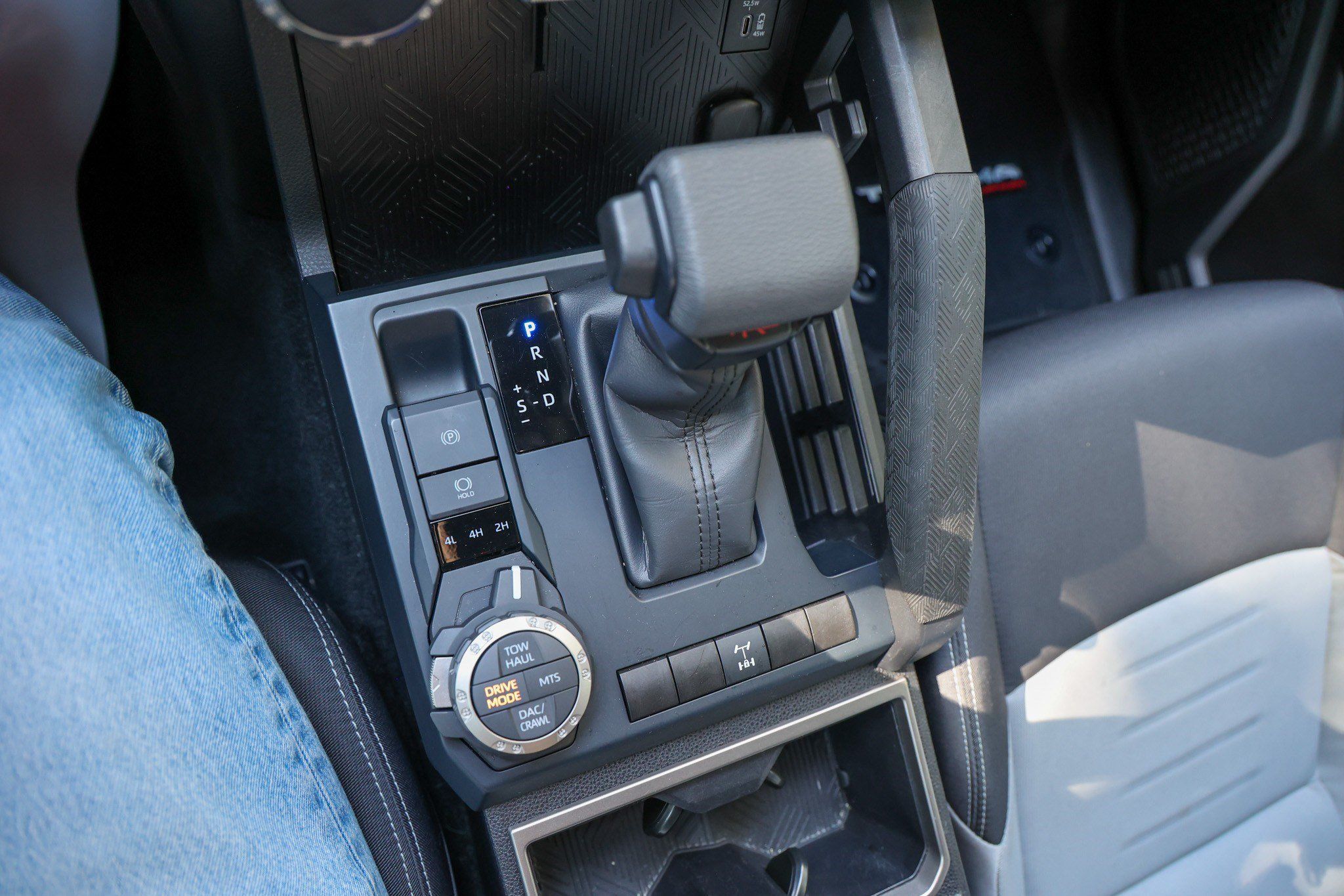 Certified 2025 Toyota Tacoma TRD Off-Road AWD/4WD image 28