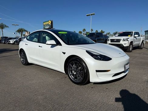 Used 2022 Tesla Model 3 Long Range image 1