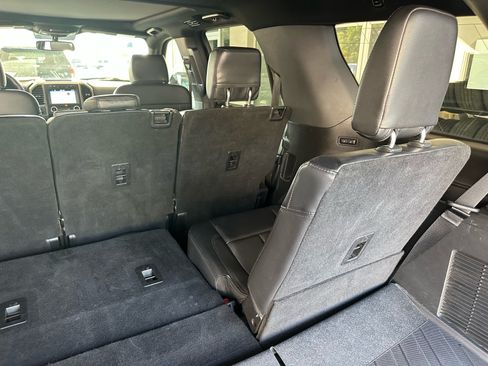 Certified 2019 Ford Expedition XLT w/ Equipment Group 202A AWD/4WD image 29