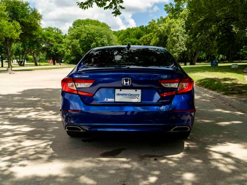 Used 2022 Honda Accord Sport image 8