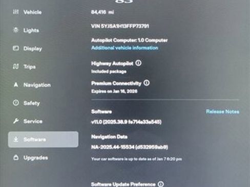 Used 2015 Tesla Model S image 9