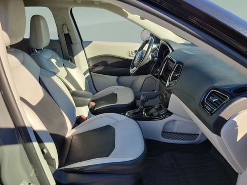 Used 2021 Jeep Compass Limited w/ Sun and Sound Group image 25