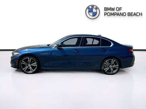 Used 2024 BMW 330i Sedan w/ Premium Package RWD image 4
