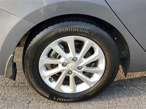 Used 2019 Hyundai Accent SEL image 9