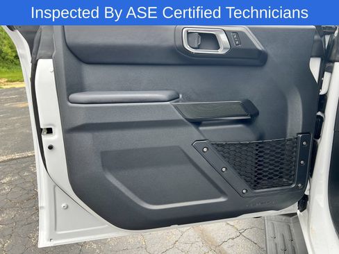 Used 2025 Ford Bronco Outer Banks AWD/4WD image 11