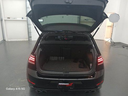 Used 2019 Volkswagen Golf R 4-Door image 15