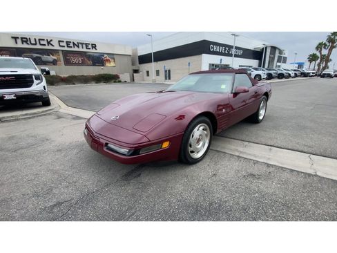 Used 1993 Chevrolet Corvette Convertible image 4