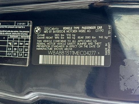 Used 1991 BMW 325i Convertible image 25