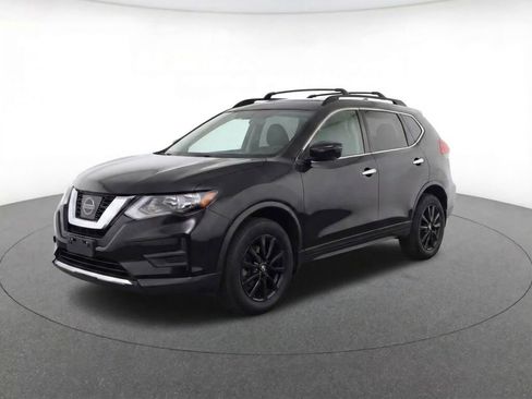 Used 2017 Nissan Rogue SV w/ Midnight Edition image 34