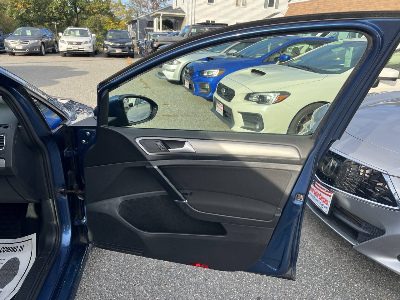 Used 2017 Volkswagen Golf S AWD/4WD image 13