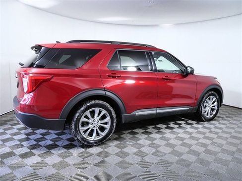 Certified 2021 Ford Explorer XLT w/ Equipment Group 202A image 8