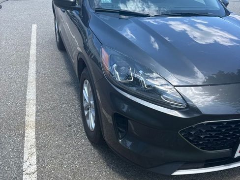 Used 2020 Ford Escape SE AWD/4WD image 2