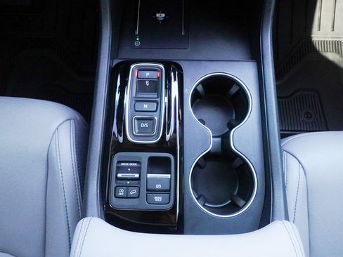 Used 2025 Honda Pilot Touring image 19