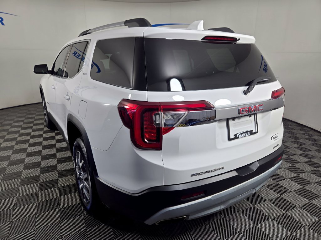 Certified 2023 GMC Acadia SLT w/ Trailering Package AWD/4WD image 3