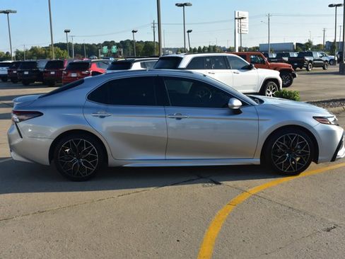 Used 2024 Toyota Camry XSE image 4