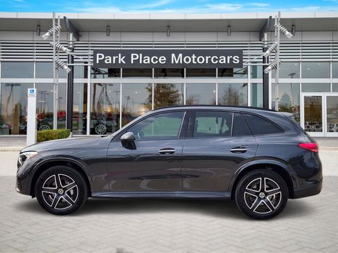 Certified 2025 Mercedes-Benz GLC 300 4MATIC image 3