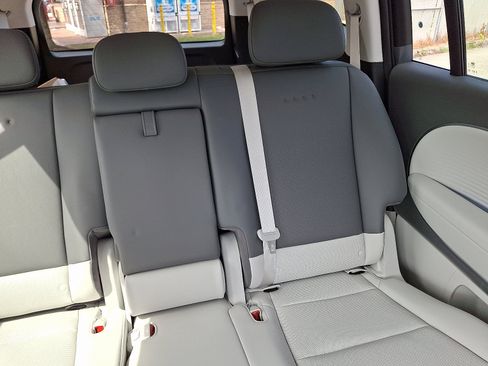 New 2026 Hyundai Ioniq 9 SEL image 14