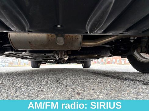 Used 2011 Toyota Sienna XLE image 30