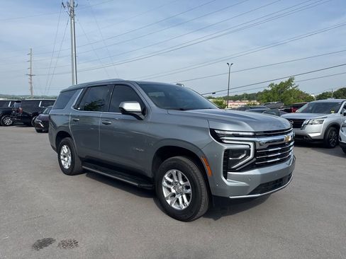 Used 2025 Chevrolet Tahoe LT AWD/4WD image 1