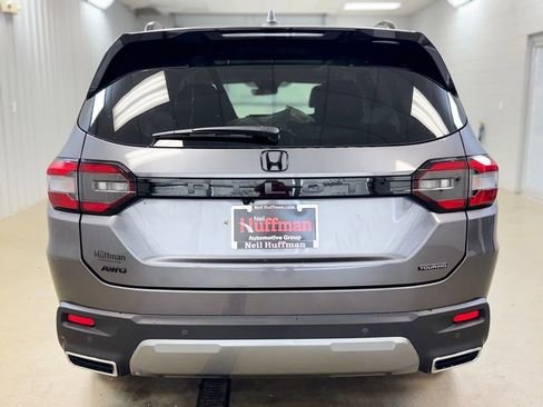 New 2026 Honda Pilot Touring image 6